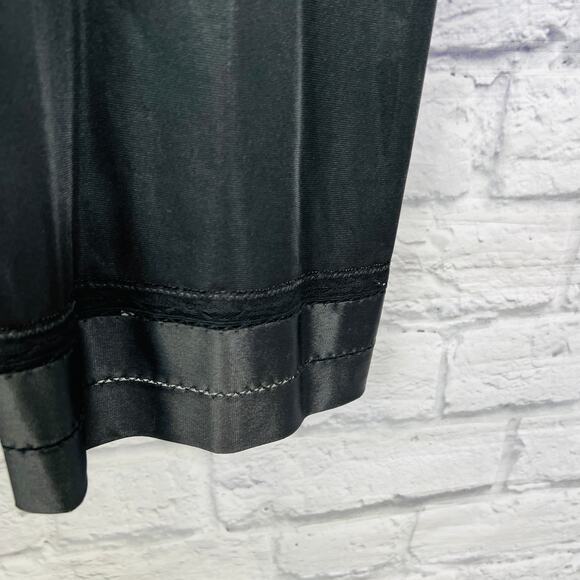 Vintage Vanity Fair Full Slip Black Butterfly Lace Detail Size 42 Midi Dress - Picture 2 of 8